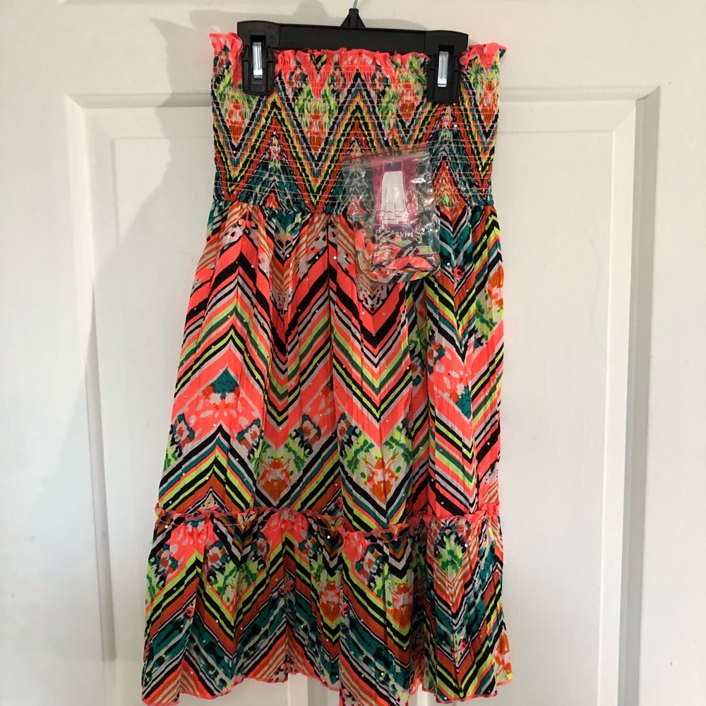 Girls dress/skirt, shoulder straps are attached